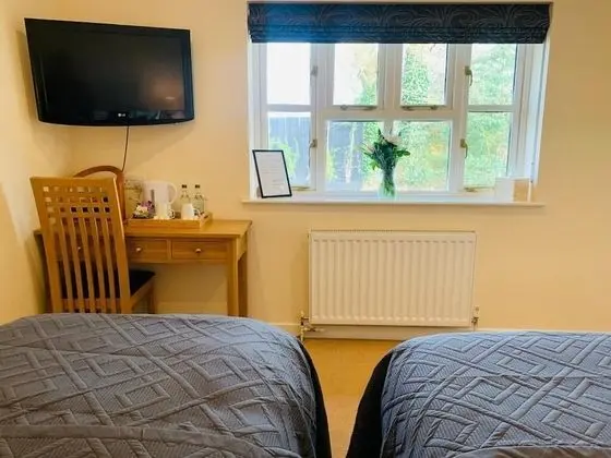 Comfort Tek Büyük veya İki Ayrı Yataklı Oda