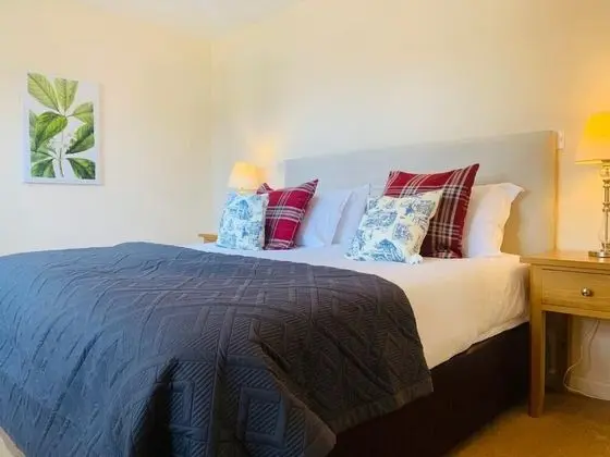 Comfort Tek Büyük veya İki Ayrı Yataklı Oda