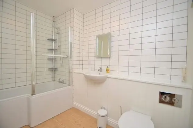 Deluxe Apart Daire, Banyolu/Duşlu (George's Den)