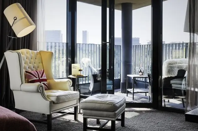 George Junior Suite