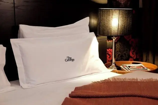 George Junior Suite