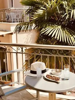 Premium Tek Büyük Yataklı Oda