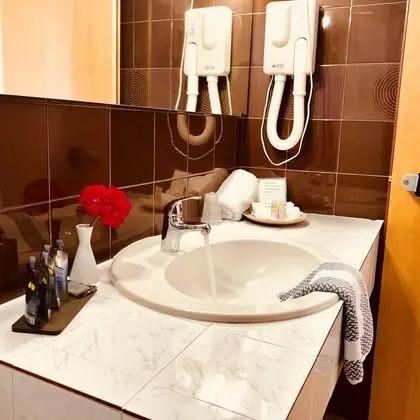 Premium Tek Büyük Yataklı Oda
