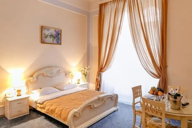 Standard Tek Büyük veya İki Ayrı Yataklı Oda