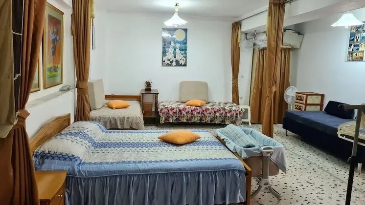 Villa Honey (One space room)