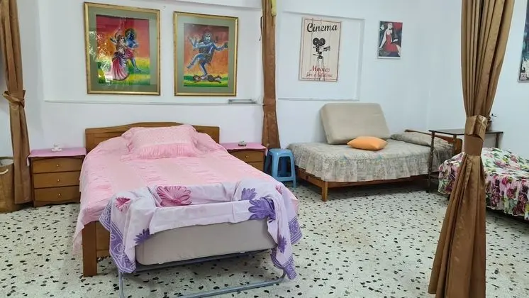 Villa Honey (One space room)