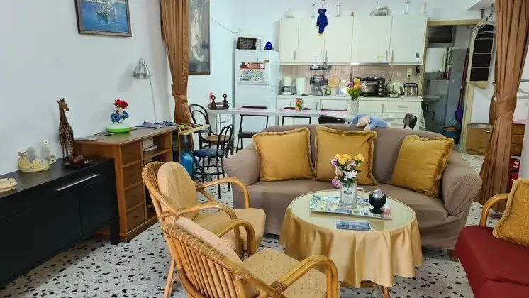 Villa Honey (One space room)