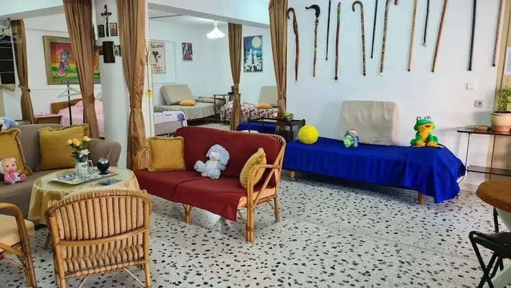 Villa Honey (One space room)