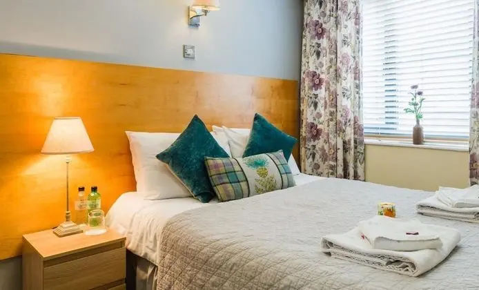 Comfort Tek Büyük Yataklı Oda