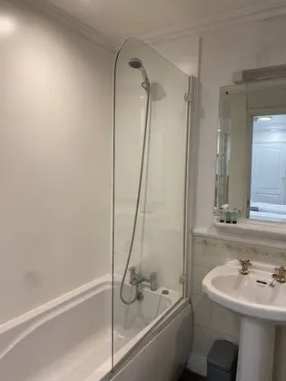 Standard Üç Kişilik Oda, Banyolu/Duşlu (for up to 3 people)