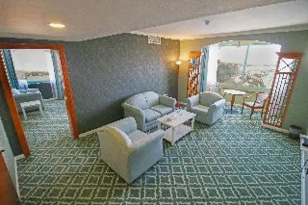 JUNIOR SUITE