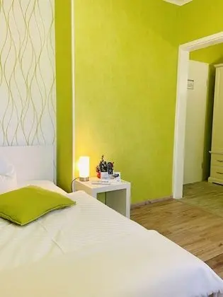 Tek Kişilik Oda, 1 Tek Kişilik Yatak, Sigara İçilmez