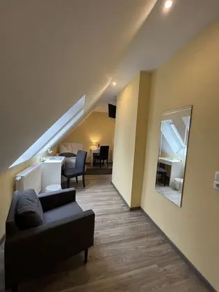 Tek Kişilik Oda, 1 Tek Kişilik Yatak, Sigara İçilmez