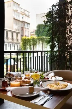 Deluxe İki Ayrı Yataklı Oda, 2 Tek Kişilik Yatak, Balkon, Bahçe Manzaralı