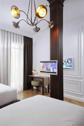 Deluxe Twin Room with Balcony