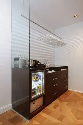 Garden Suite, Patio