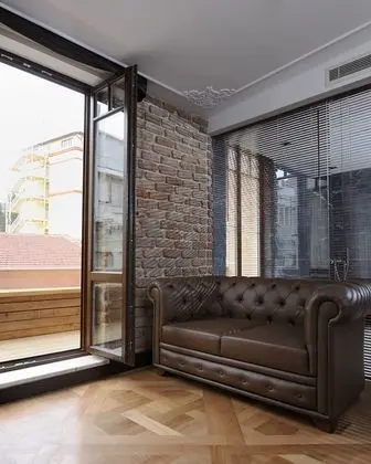 Garden Suite, Patio
