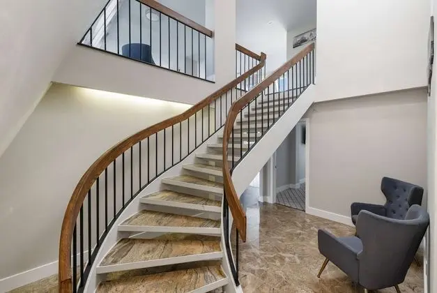 3 Queen Beds, 3-Bedroom, 3-Bath Penthouse Suite, Non-Smoking