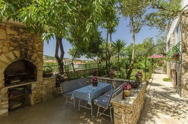 Stüdyo (Georgi - 200 m from sea - SA2 oranz(2)