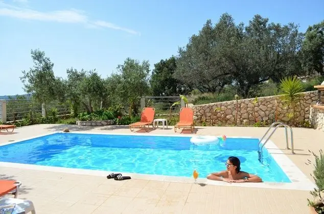Superior Villa, 3 Yatak Odası, Kişiye Özel Havuzlu, Deniz Manzaralı (Eri)