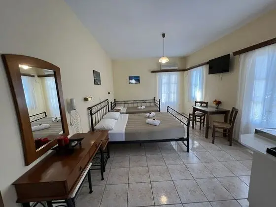 Üç Kişilik Oda