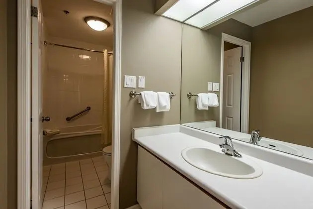 Süit, 1 Büyük (Queen) Boy Yatak, Sigara İçilmez (One-Bedroom)