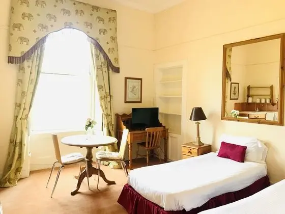 Stüdyo, Banyolu/Duşlu (3 People )