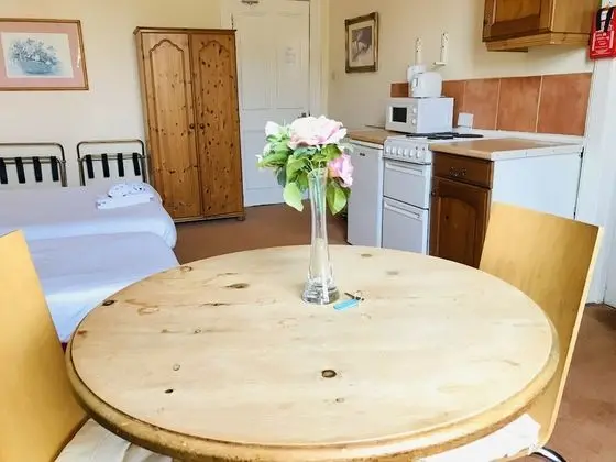 Stüdyo, Banyolu/Duşlu (3 People )