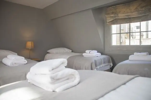 Sıra Ev, 4 Yatak Odası (Sleeps 15)