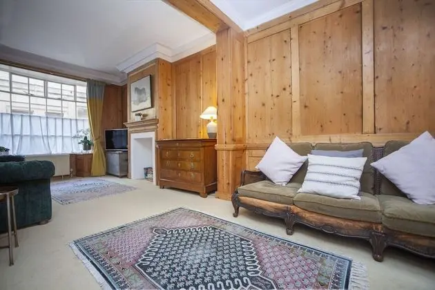 Sıra Ev, 4 Yatak Odası (Sleeps 15)