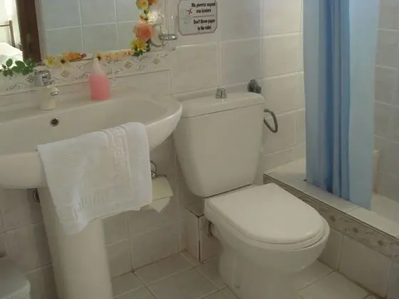 Standard Tek Büyük Yataklı Oda
