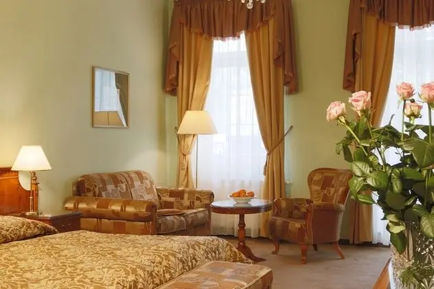 Comfort Tek Büyük Yataklı Oda