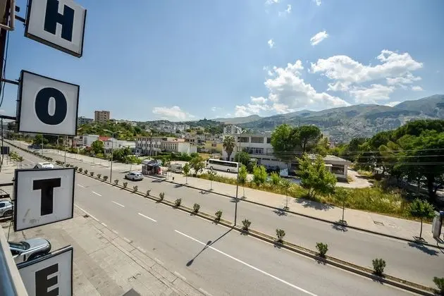 Economy Tek Büyük veya İki Ayrı Yataklı Oda, Dağ Manzaralı