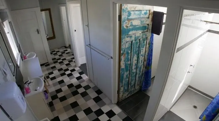 Tek Kişilik Oda, Ortak Banyo (with view)