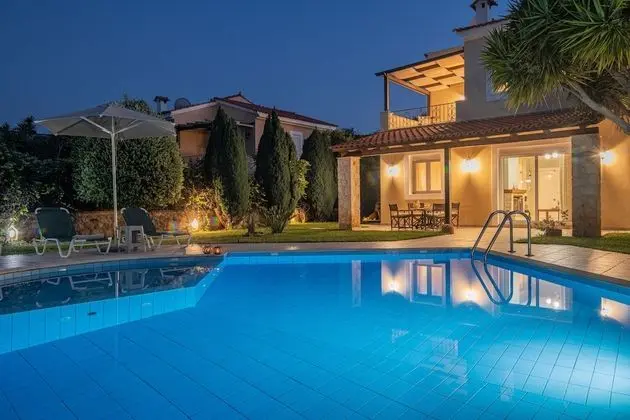Villa, 3 Yatak Odası, Kişiye Özel Havuzlu
