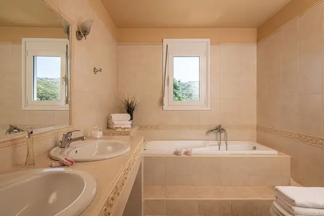 Villa, 3 Yatak Odası, Kişiye Özel Havuzlu