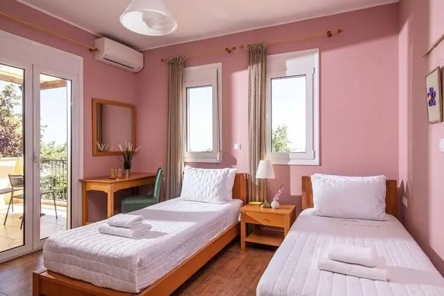 Villa, 4 Yatak Odası, Kişiye Özel Havuzlu