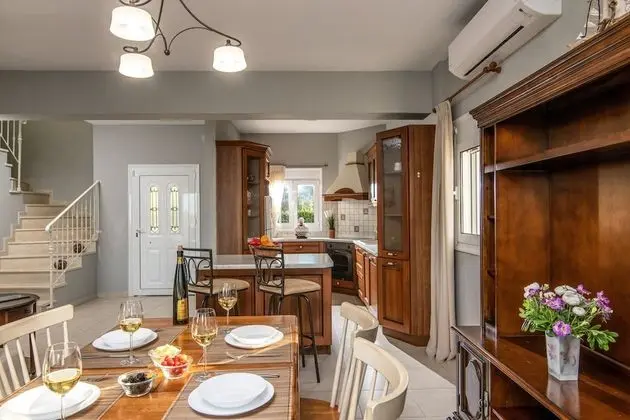 Villa, 4 Yatak Odası, Kişiye Özel Havuzlu
