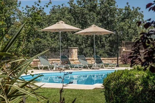 Villa, 4 Yatak Odası, Kişiye Özel Havuzlu