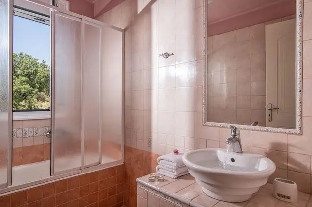 Villa, 4 Yatak Odası, Kişiye Özel Havuzlu
