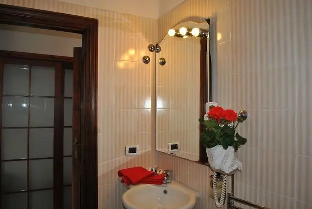 Standard Üç Kişilik Oda