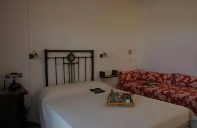 Üç Kişilik Oda, Bahçe Manzaralı