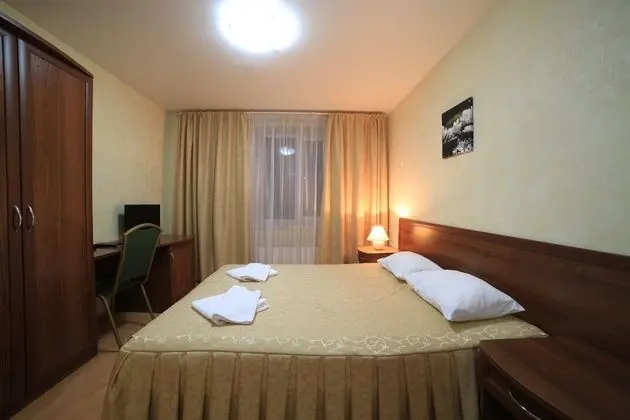 Comfort Tek Büyük veya İki Ayrı Yataklı Oda