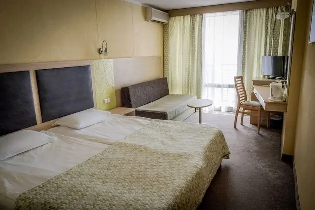 Double Room, River Side