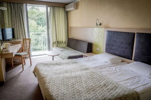 Double Room, River Side