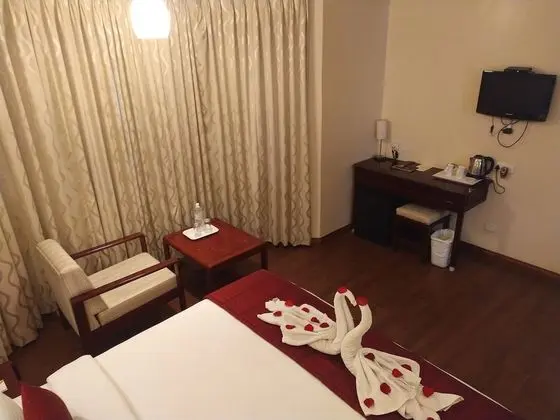 Deluxe Tek Büyük Yataklı Oda
