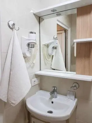 Standard Tek Büyük veya İki Ayrı Yataklı Oda, 1 Yatak Odası