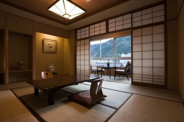 Traditional Oda, Ortak Banyo