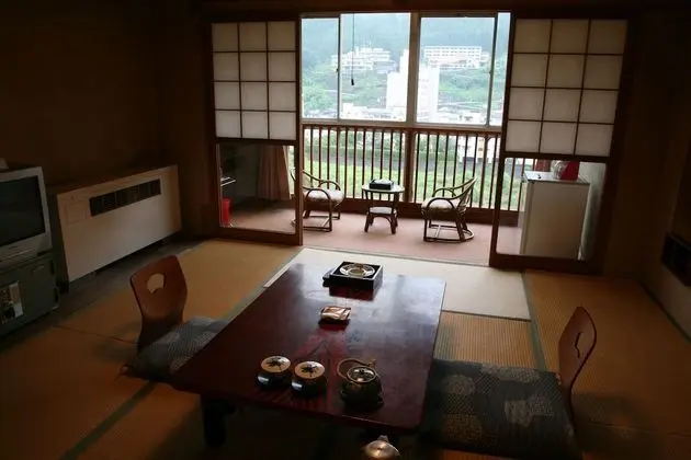 Traditional Oda (Japanese Style, with Shared Bathroom)