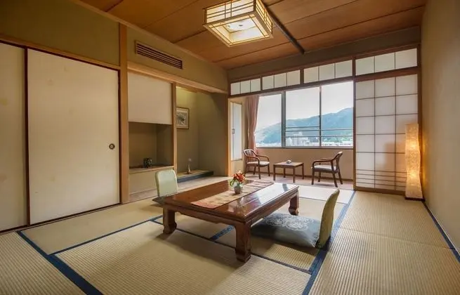 Standard Oda, Özel Banyo (Japanese Style)